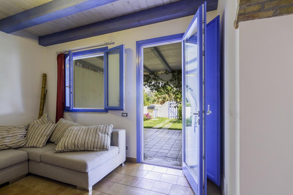 Villa Oliana マリーナ・ディ・ラグーザ 部屋 写真